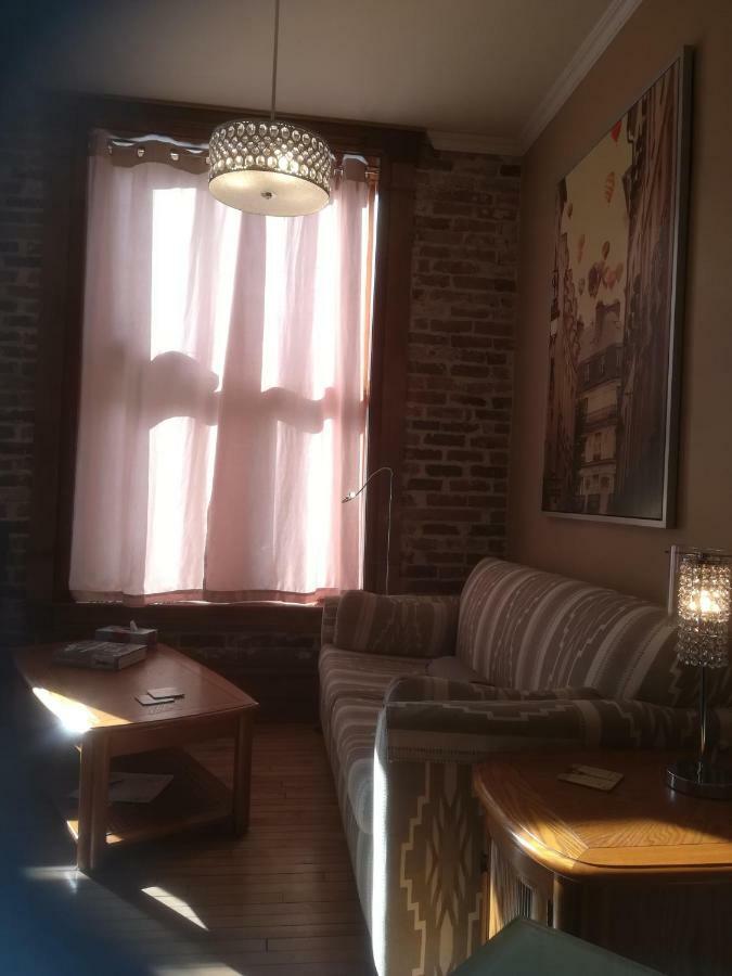 Vieux-Old Farnham Appart-Condotel Eksteriør billede